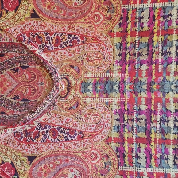 Cello Outfitters Flutter Sleeve Art Nouveau Top - Picture 6 of 9